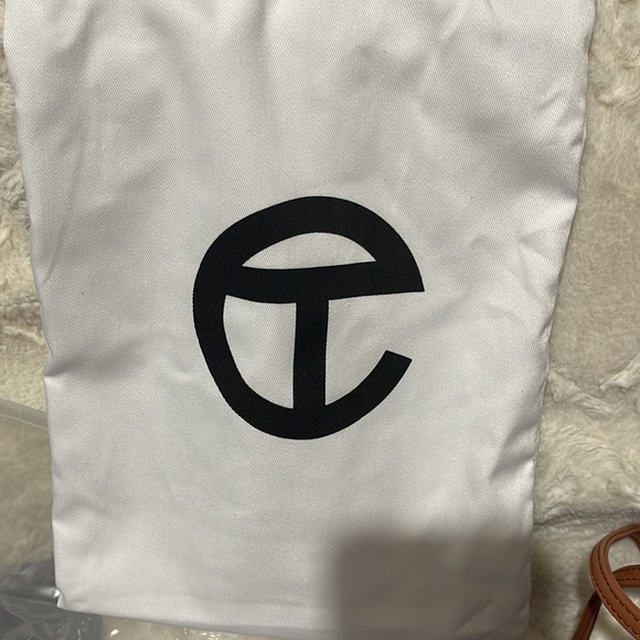 Telfar “small” - Picture 7 of 10